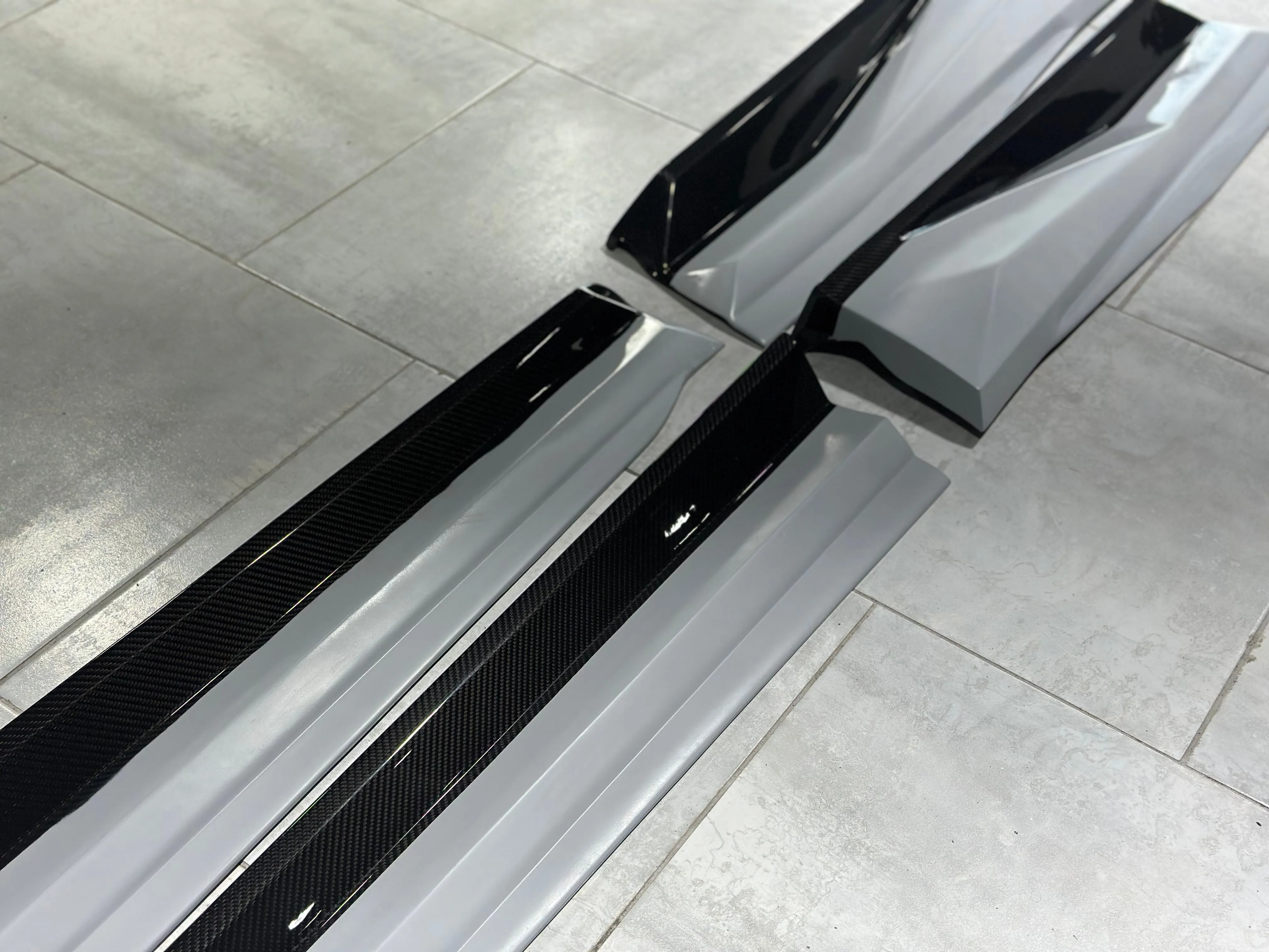 Aero Republic M Side Skirts for Lamborghini Urus 2019-2022 Carbon Fiber