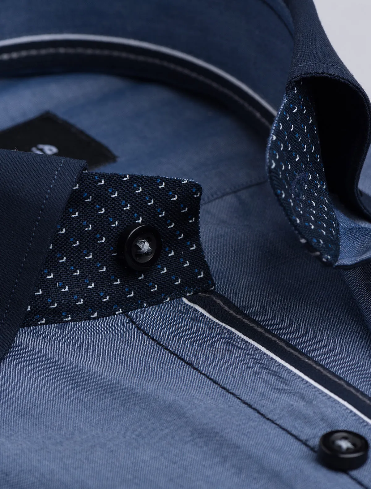 DENIM BUTTON-DOWN SHIRT