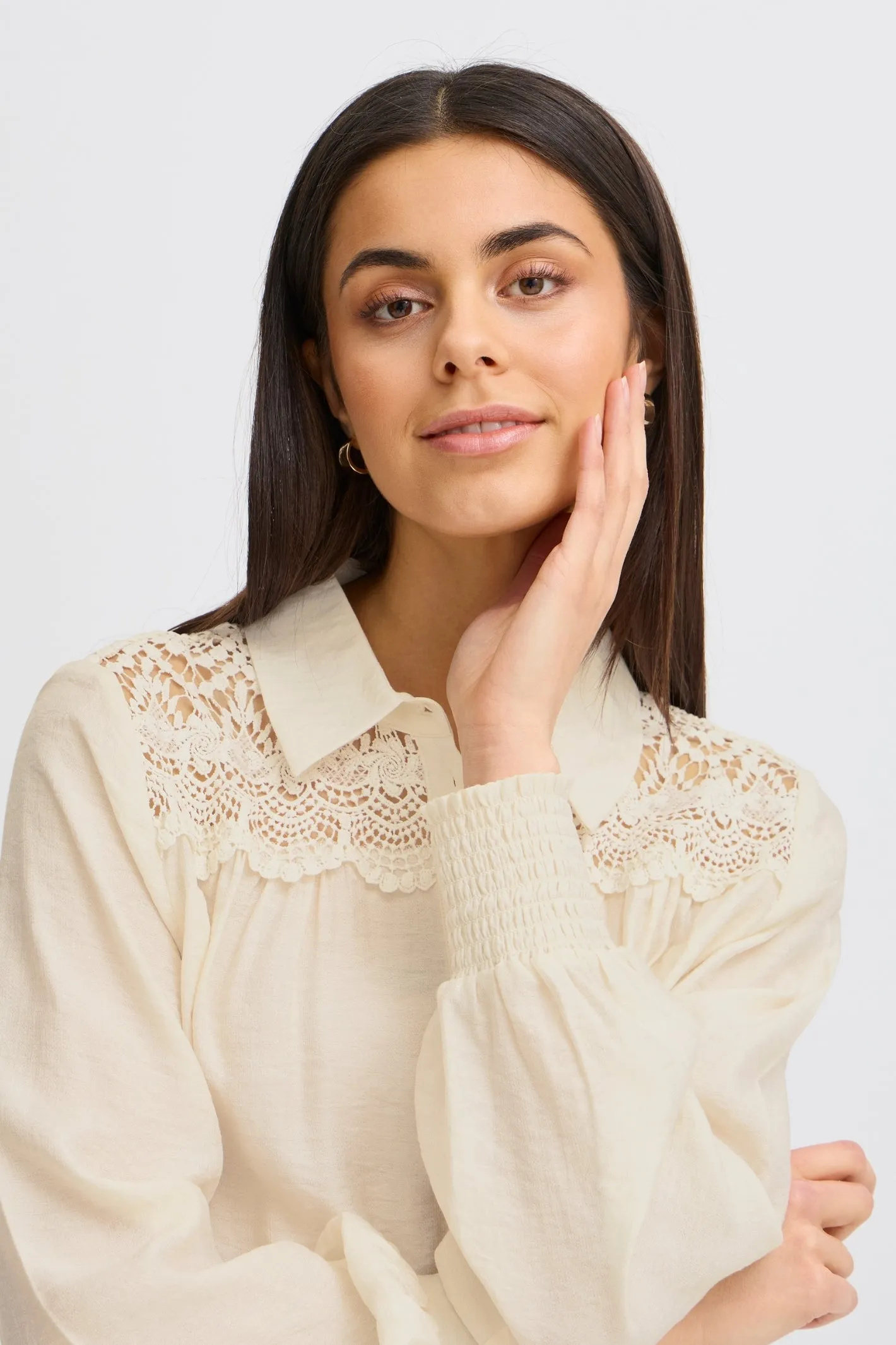Fransa 20615460 FRBLONDIE SH 2 White Shirt with Lace Detail