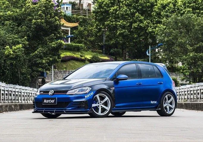 Karbel Carbon Side Skirts for Volkswagen Golf & GTI & Golf R MK7.5 Carbon Fiber