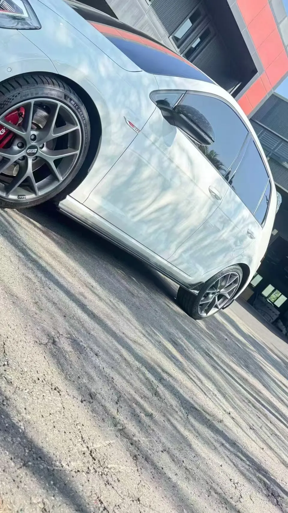 Karbel Carbon Side Skirts for Volkswagen Golf & GTI & Golf R MK7.5 Carbon Fiber