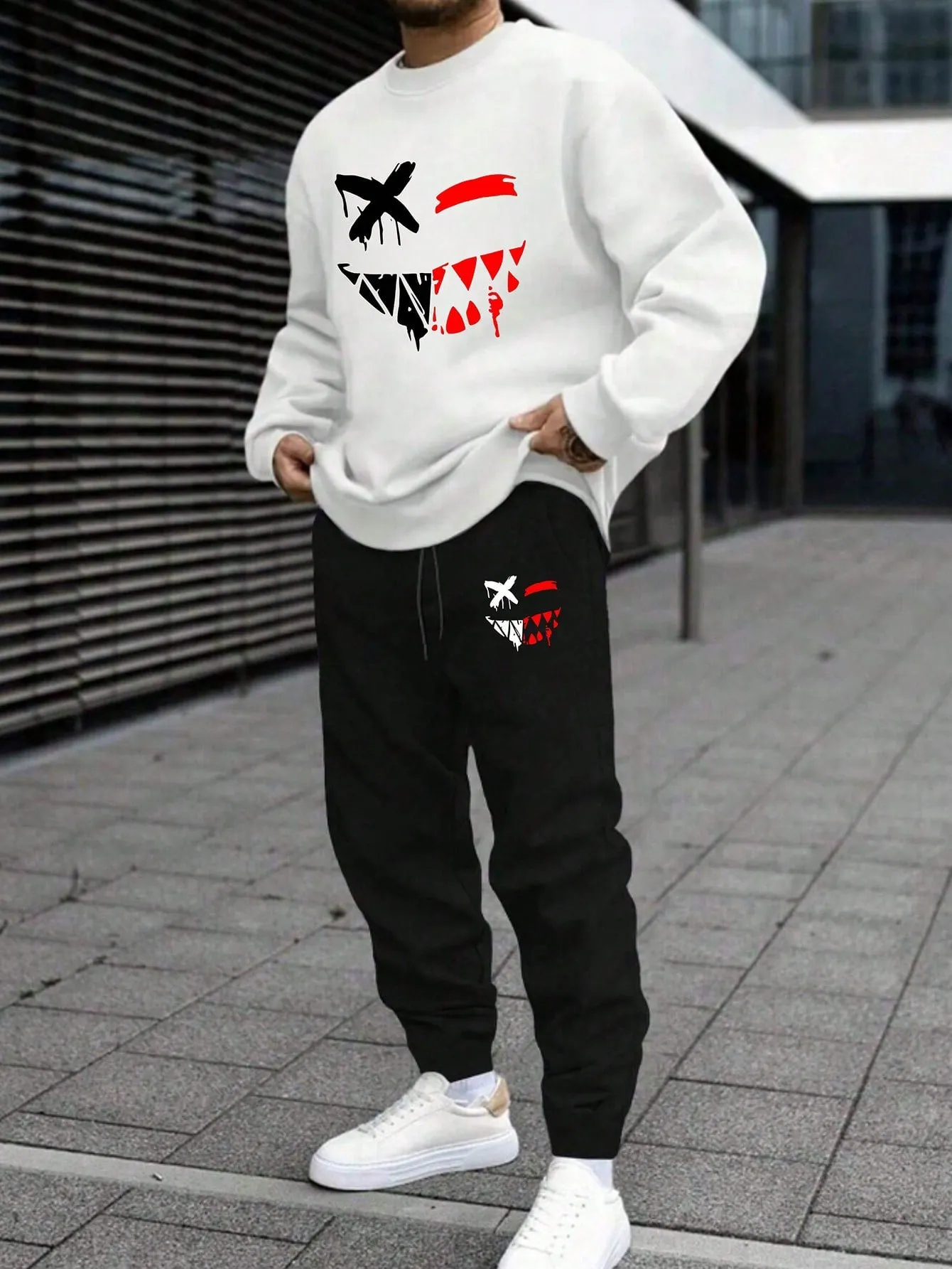 Manfinity EMRG Men's Colorblock Graffiti Graphic Print White Crew Neck Sweatshirt And Slim Jogger Pants Tracksuit Set, Young Street Style For Autumn/Winter