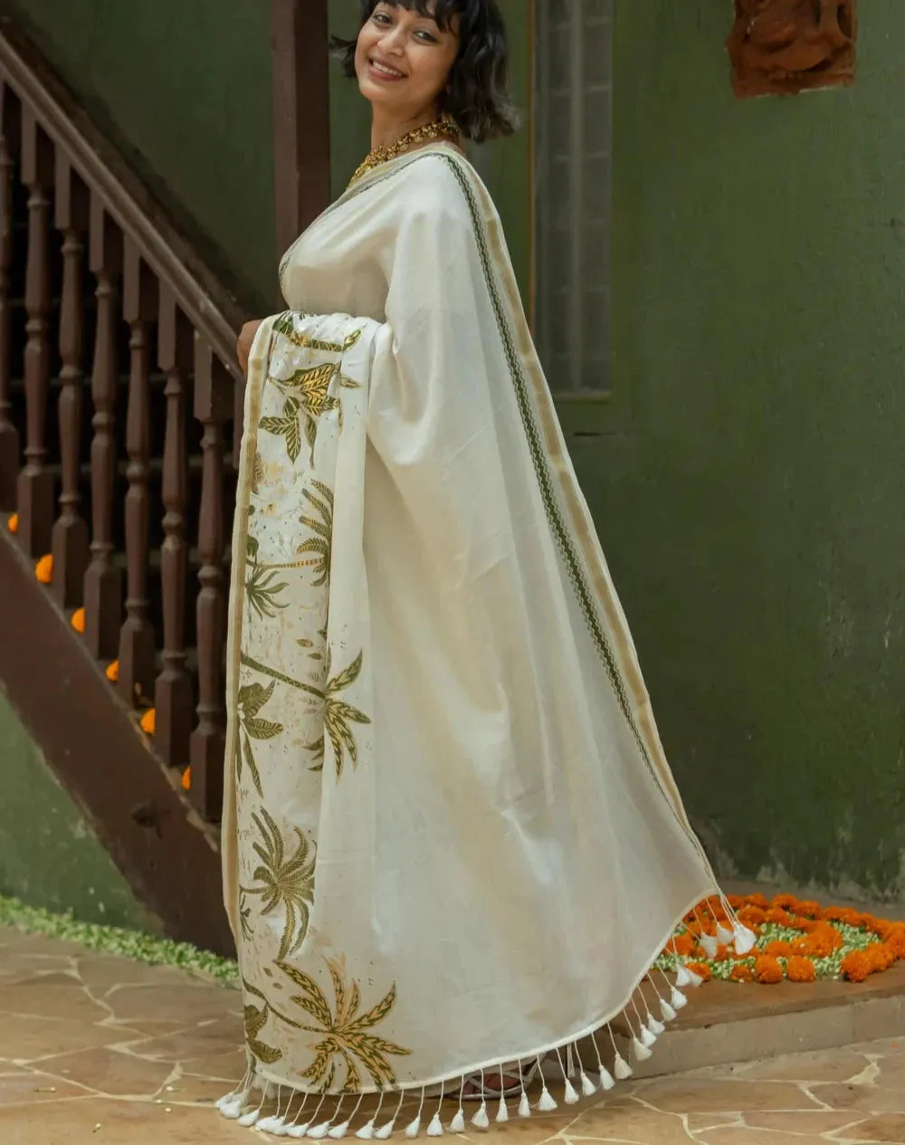 Off White Cotton Viscose Printed Saree With Tassels