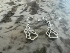 paw prints