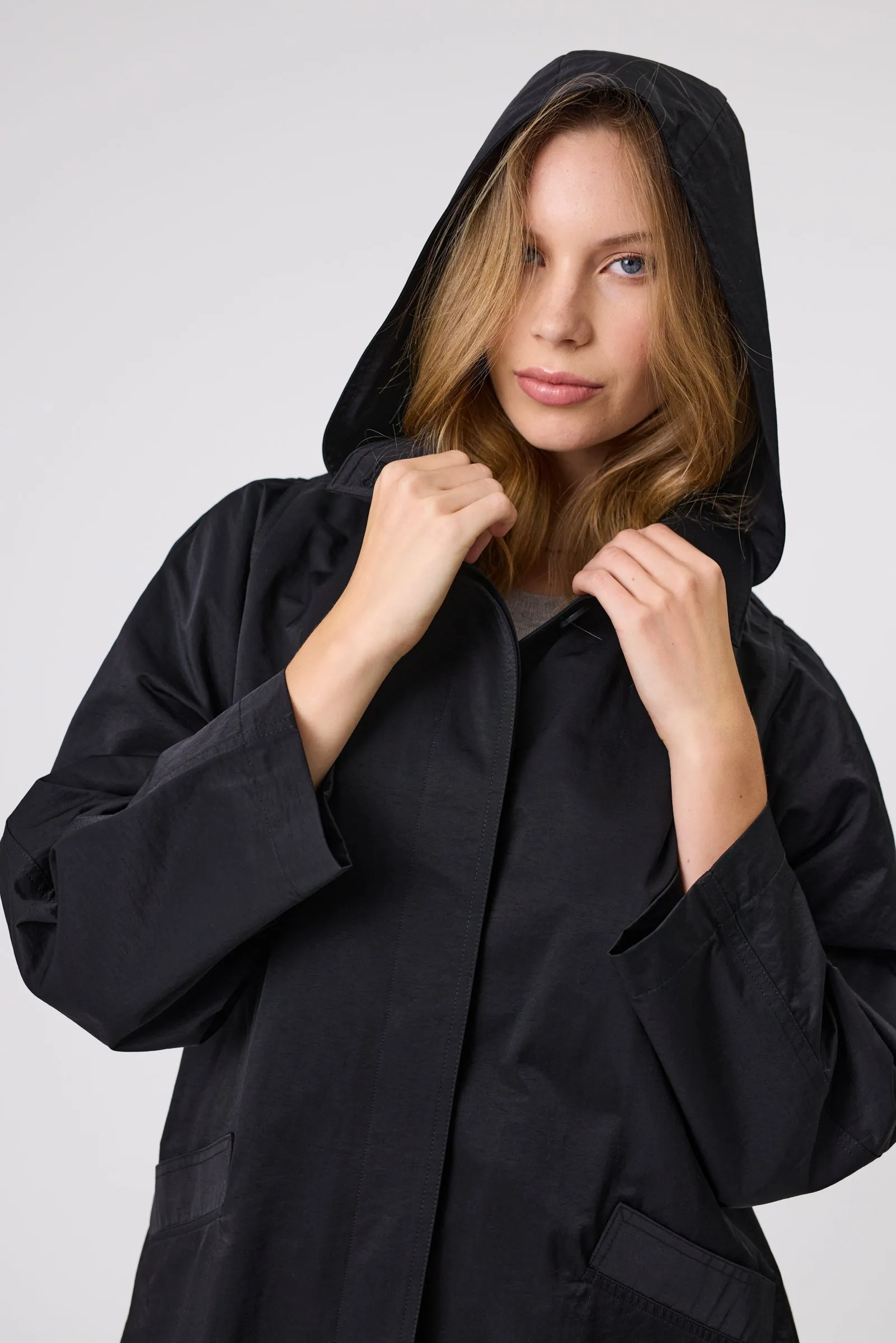Season Trench Coat - Black