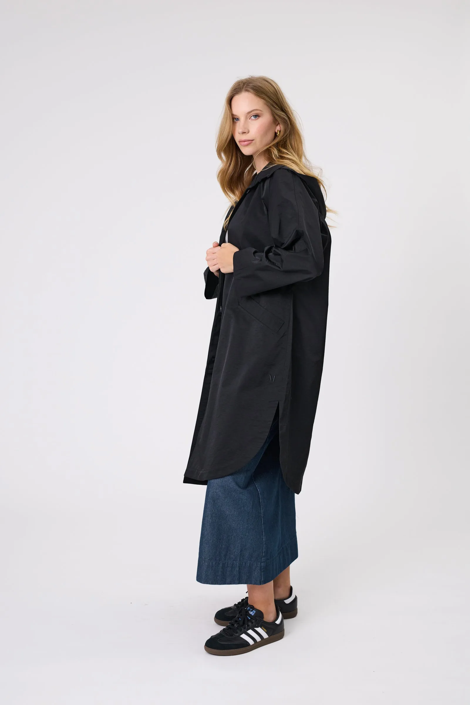 Season Trench Coat - Black