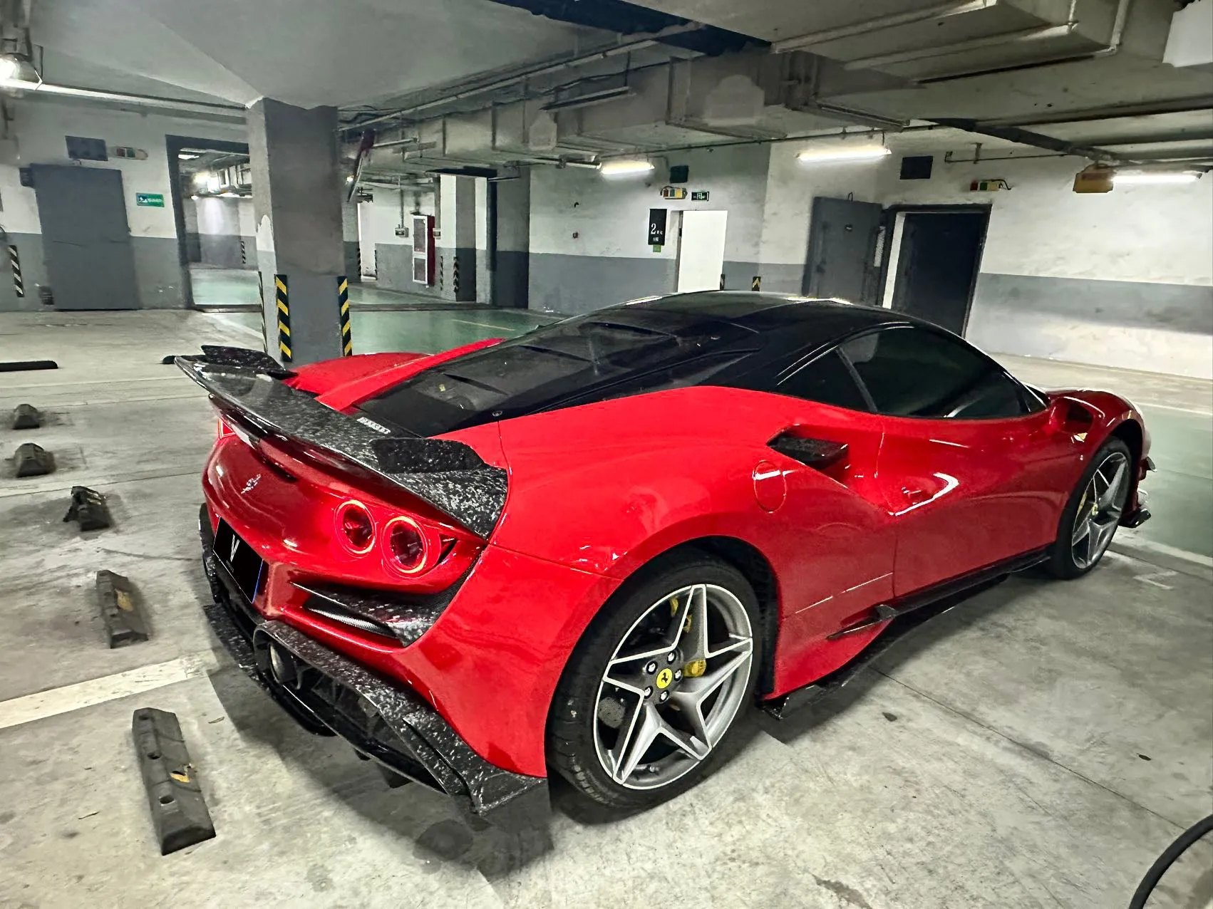 Ventus Veloce Side Skirts for Ferrari F8 Tributo Spider Carbon Fiber
