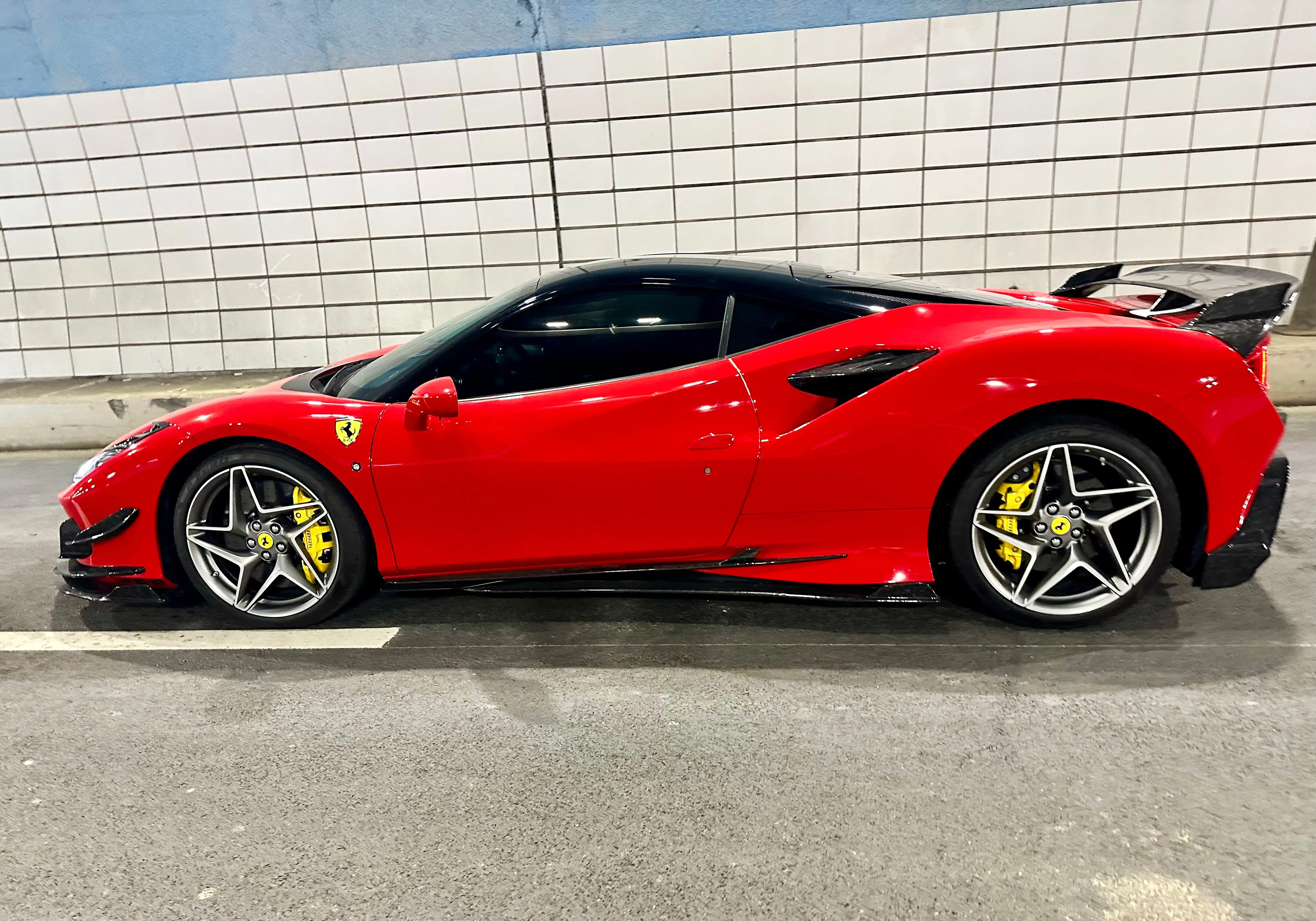 Ventus Veloce Side Skirts for Ferrari F8 Tributo Spider Carbon Fiber